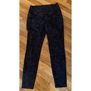 Nwot Womens Black Camouflage Classic Leggings Medium Yoga